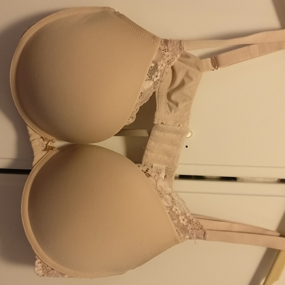 Nude bra